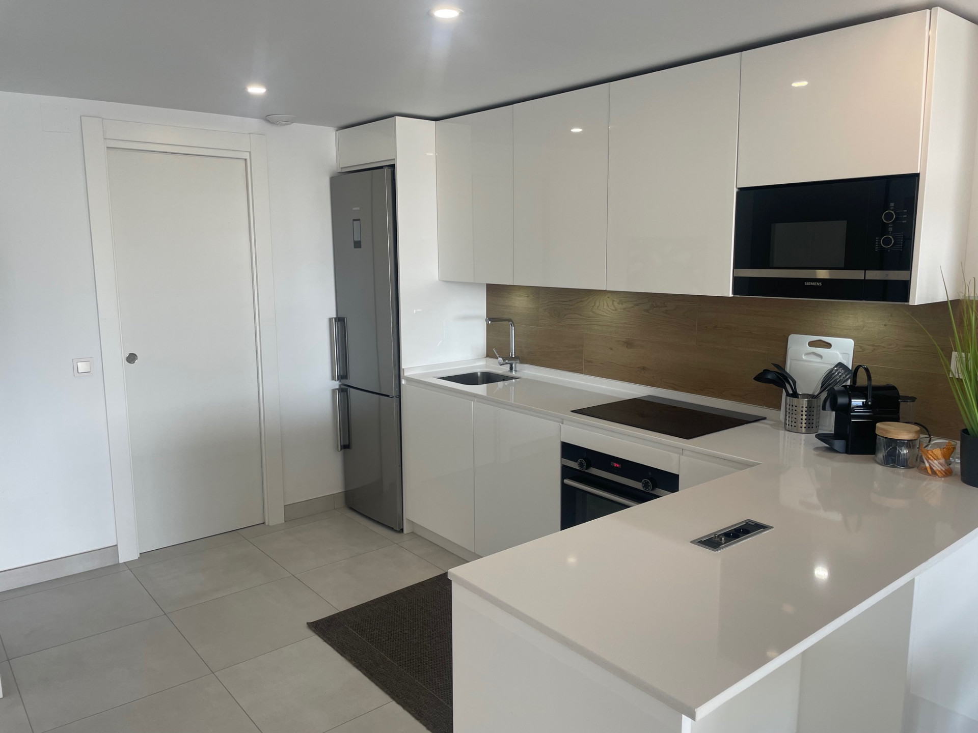 Rare opportunity ELEMENTS – Altos de Los Monteros / New construction from 2022, 1 room bijou 58m2 like first occupancy fully furnished with sea views