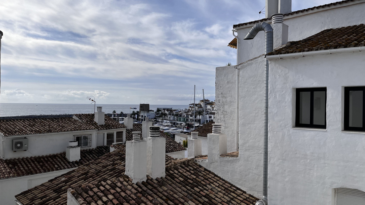 Penthouse Marbella – Puerto Banus R3952708