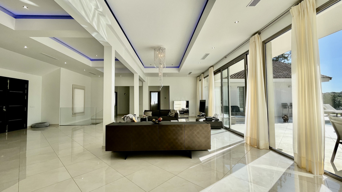 Villa Sotogrande R4030918