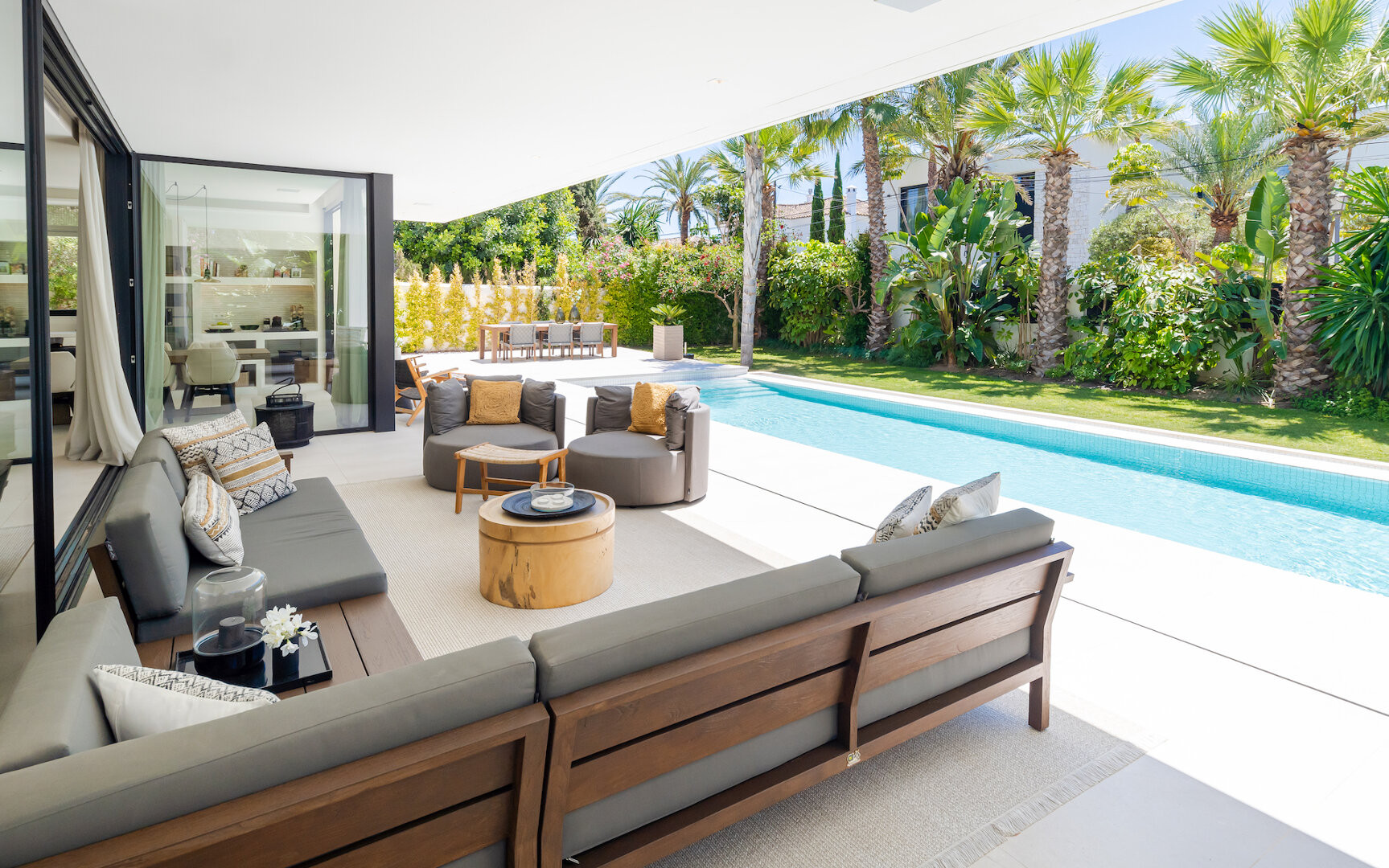 Villa Vida Del Mar an Elegant & Impressive Modern Home in Marbesa Marbella East | Image 9