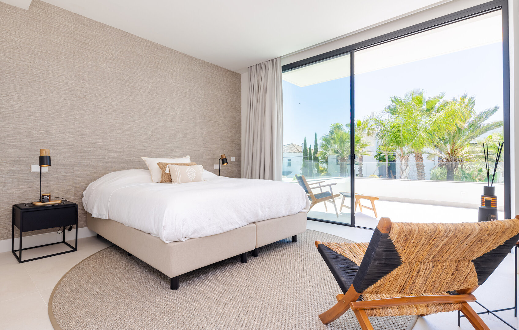 Villa Vida Del Mar an Elegant & Impressive Modern Home in Marbesa Marbella East | Image 41