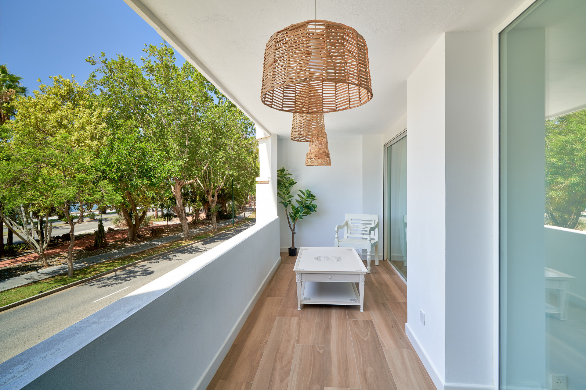 Exclusive newly refurbished luxury flat in front of the sea in Malaga centre | Image 28