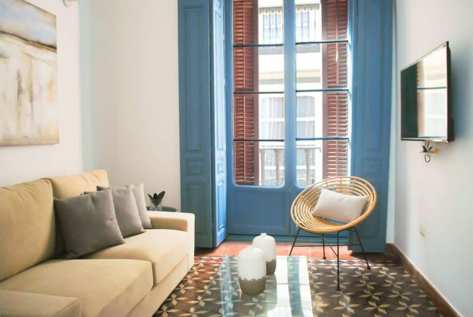 Sale of building S. XIX with 7 apartments in the historic center of Malaga. | Image 7