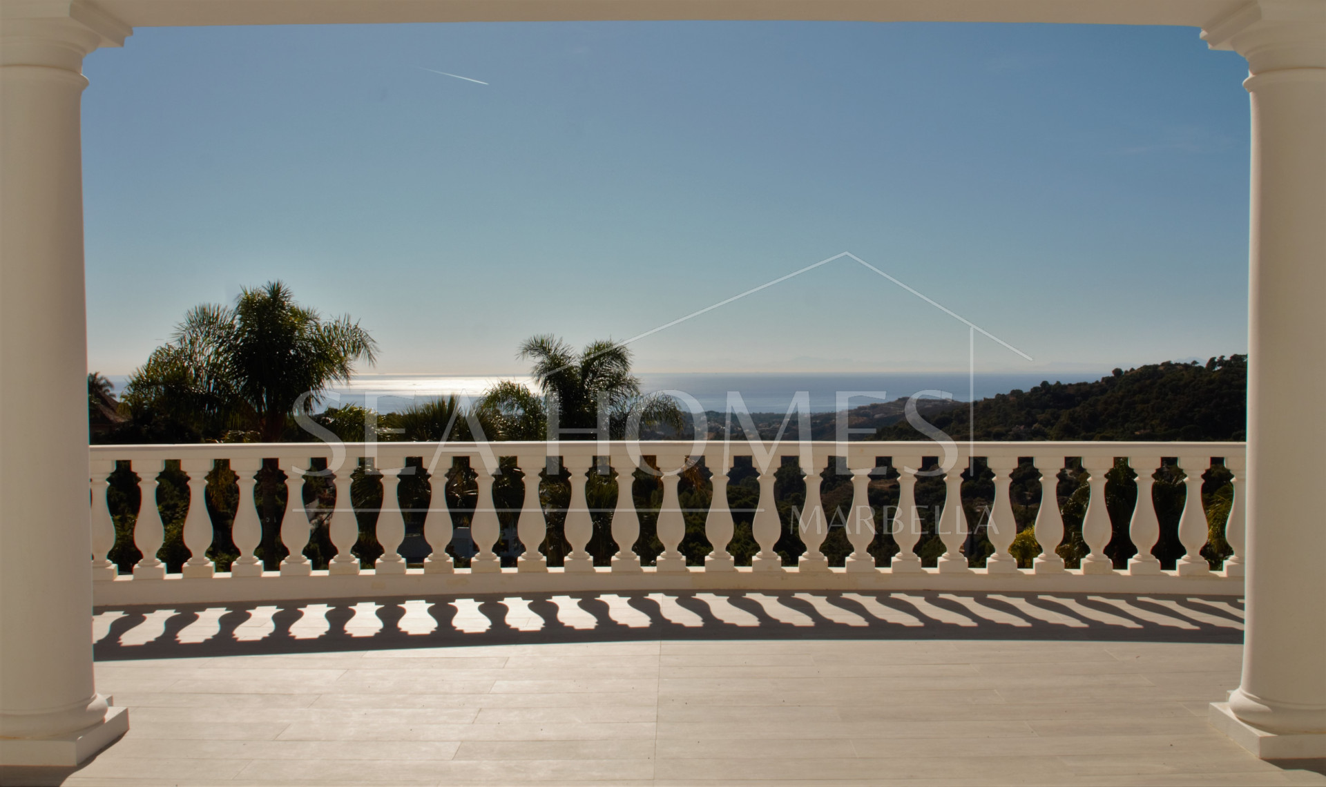 Exquisite La Zagaleta Villa in Benahavís with Sea Views and Luxury Amenities