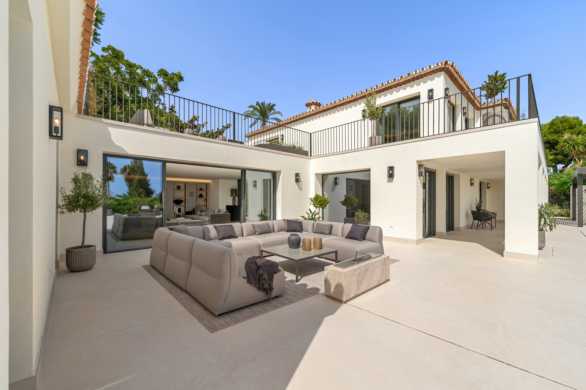 Villa in Rocio de Nagüeles-11