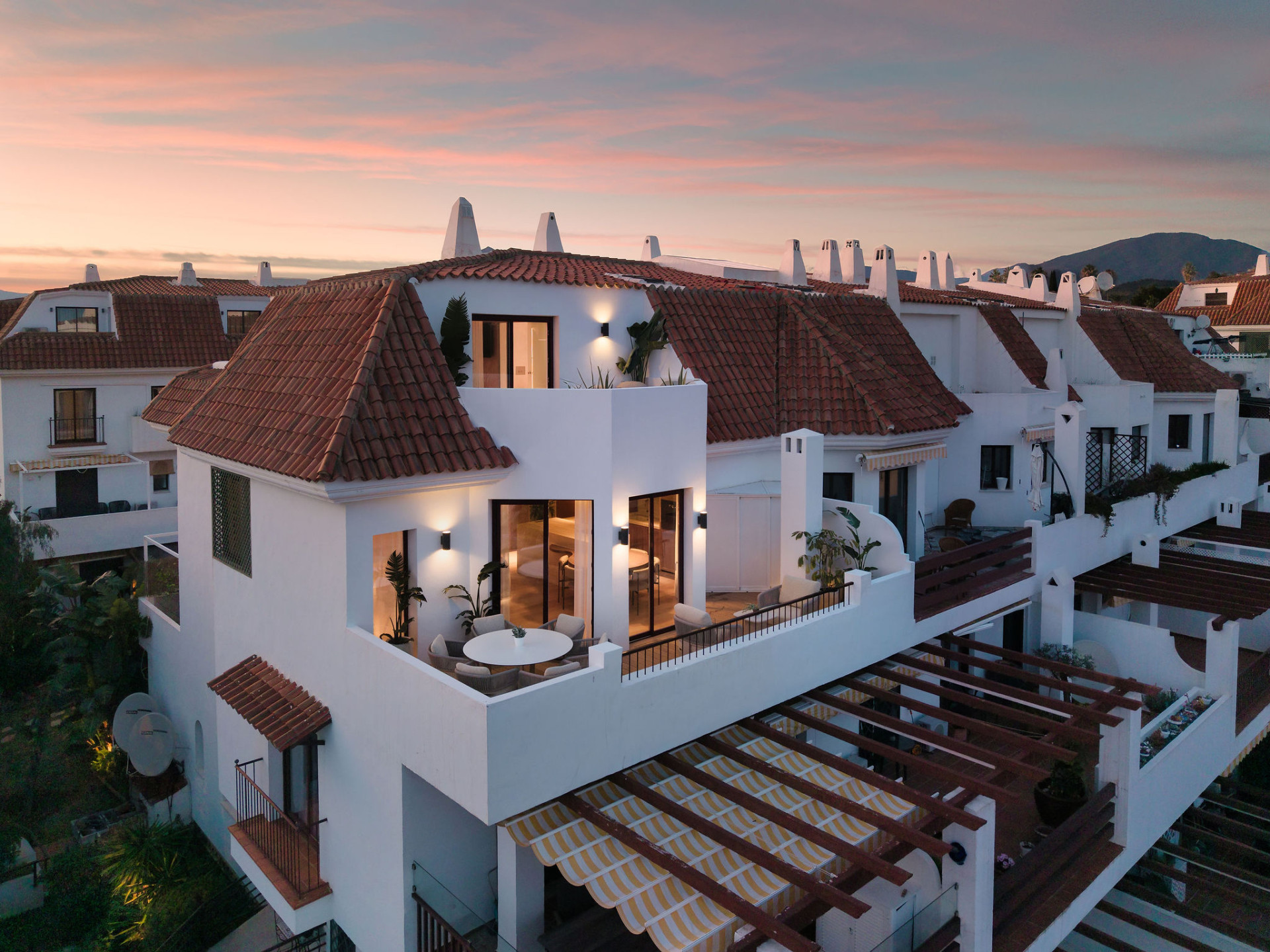 Duplex Penthouse in Coto Real-48