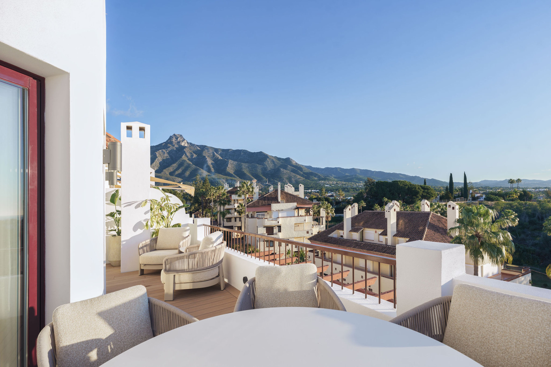 Duplex Penthouse in Coto Real-30