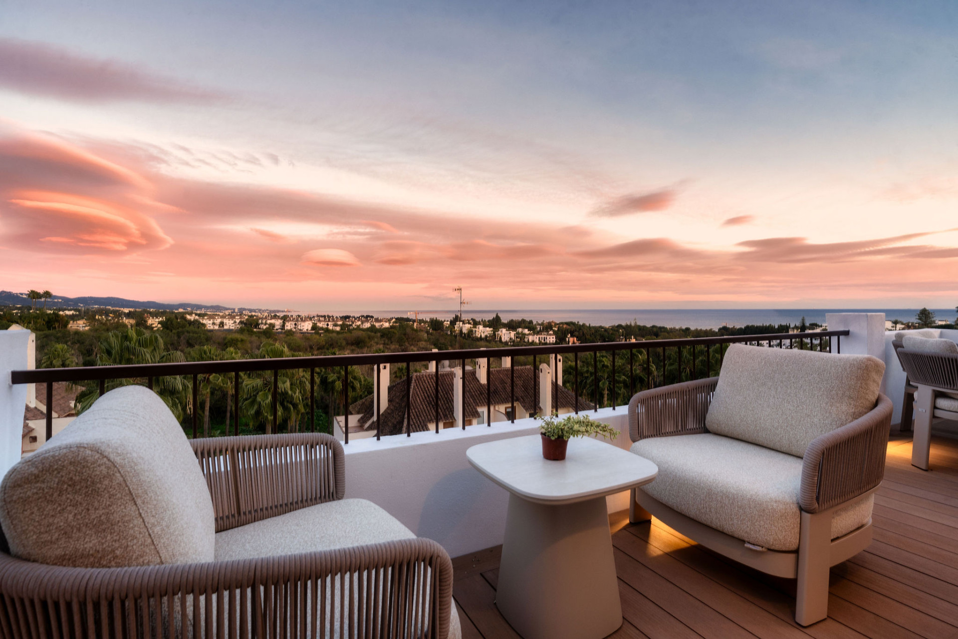 Duplex Penthouse in Coto Real-41
