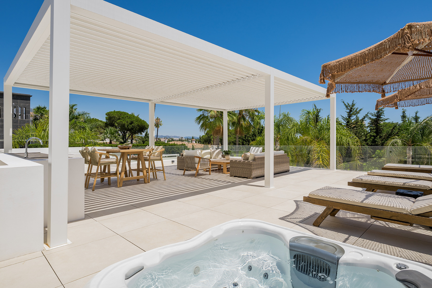Villa in Las Brisas-4