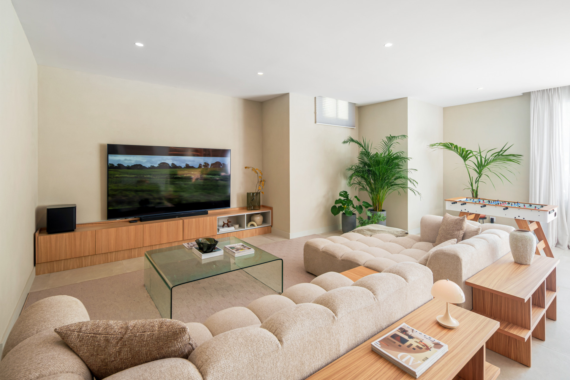 Villa in New Golden Mile-1