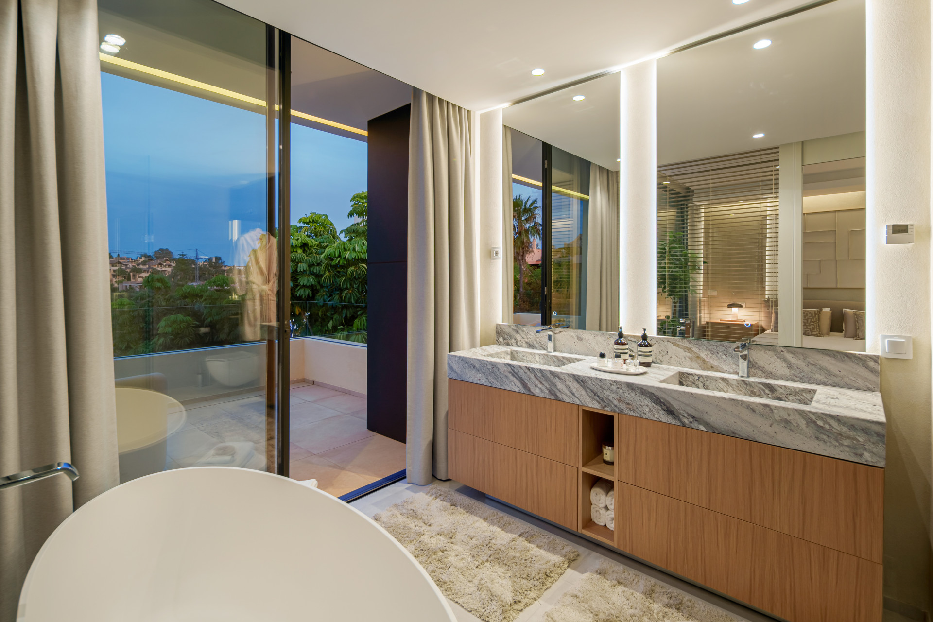 Villa in New Golden Mile-53