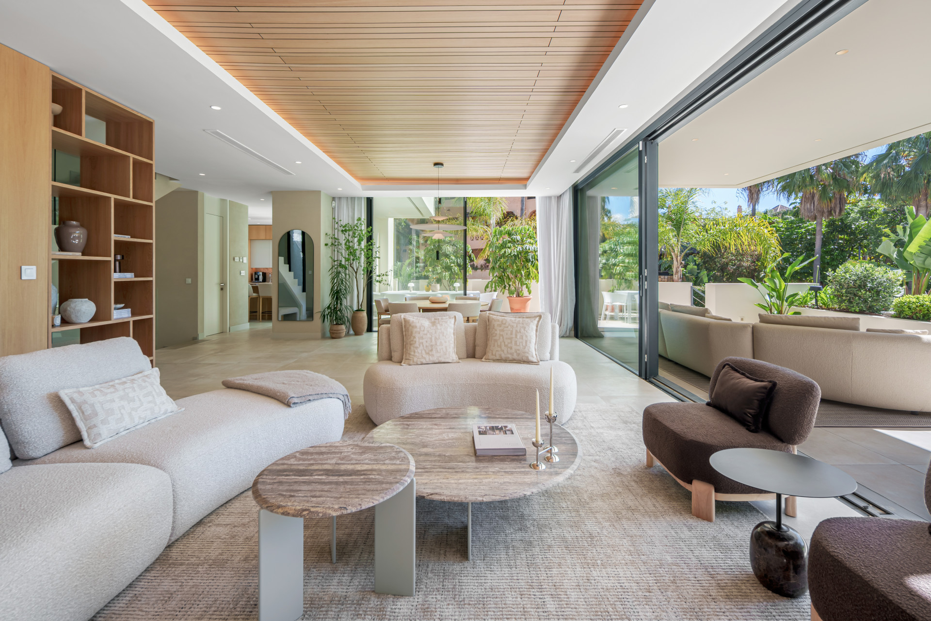 Villa in New Golden Mile-28