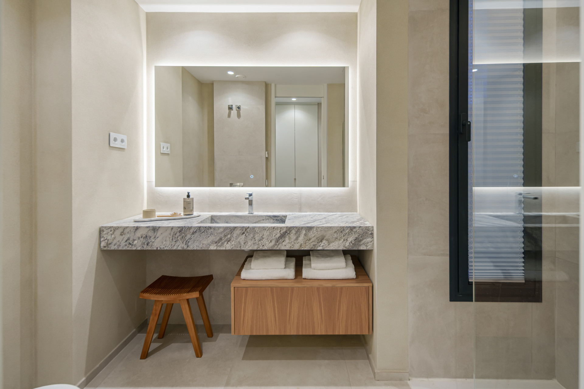 Villa in New Golden Mile-57