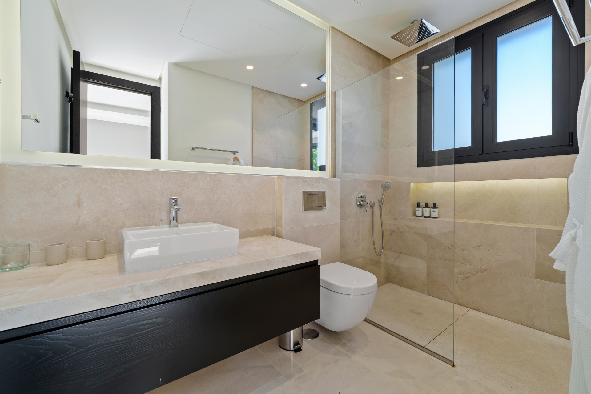 Villa in Nueva Andalucia-21