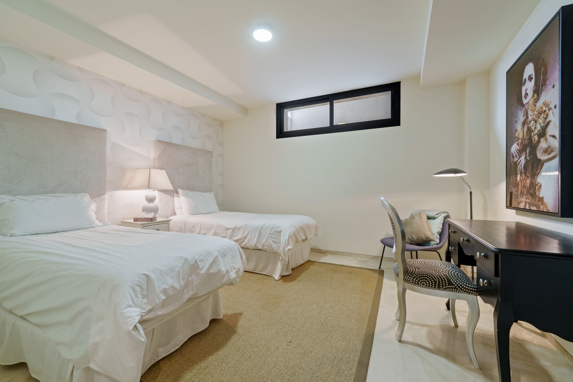 Villa in Nueva Andalucia-26