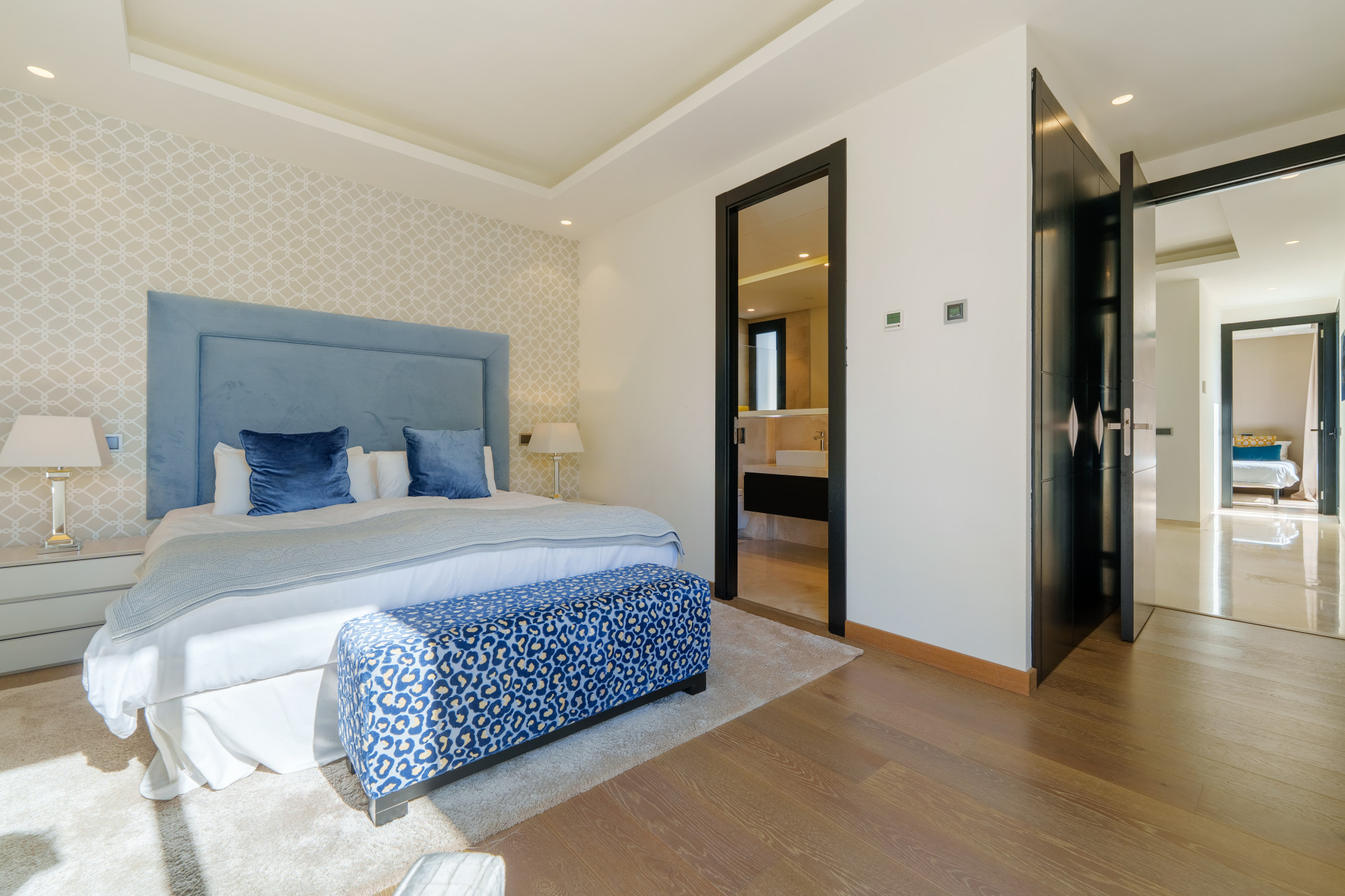 Villa in Nueva Andalucia-13