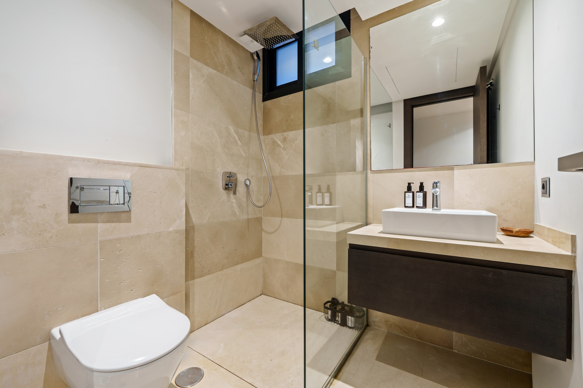 Villa in Nueva Andalucia-12