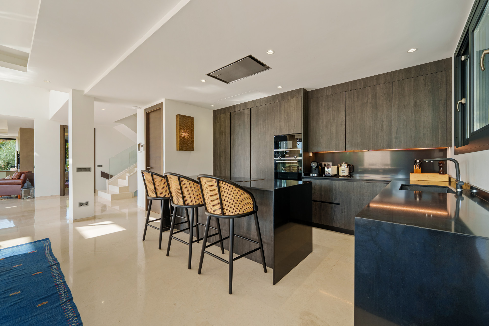 Villa in Nueva Andalucia-25