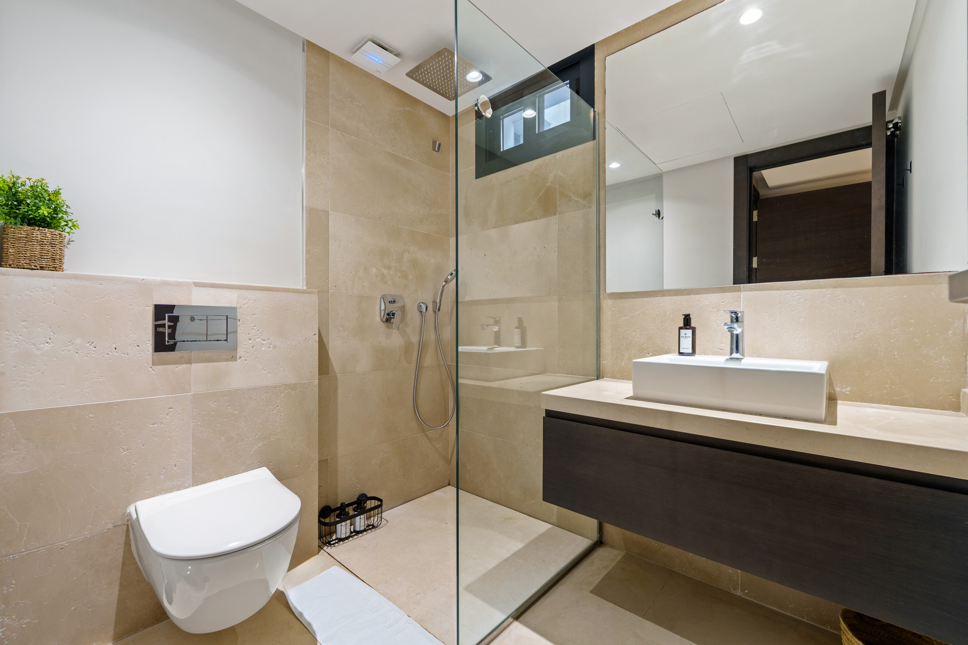 Villa in Nueva Andalucia-4