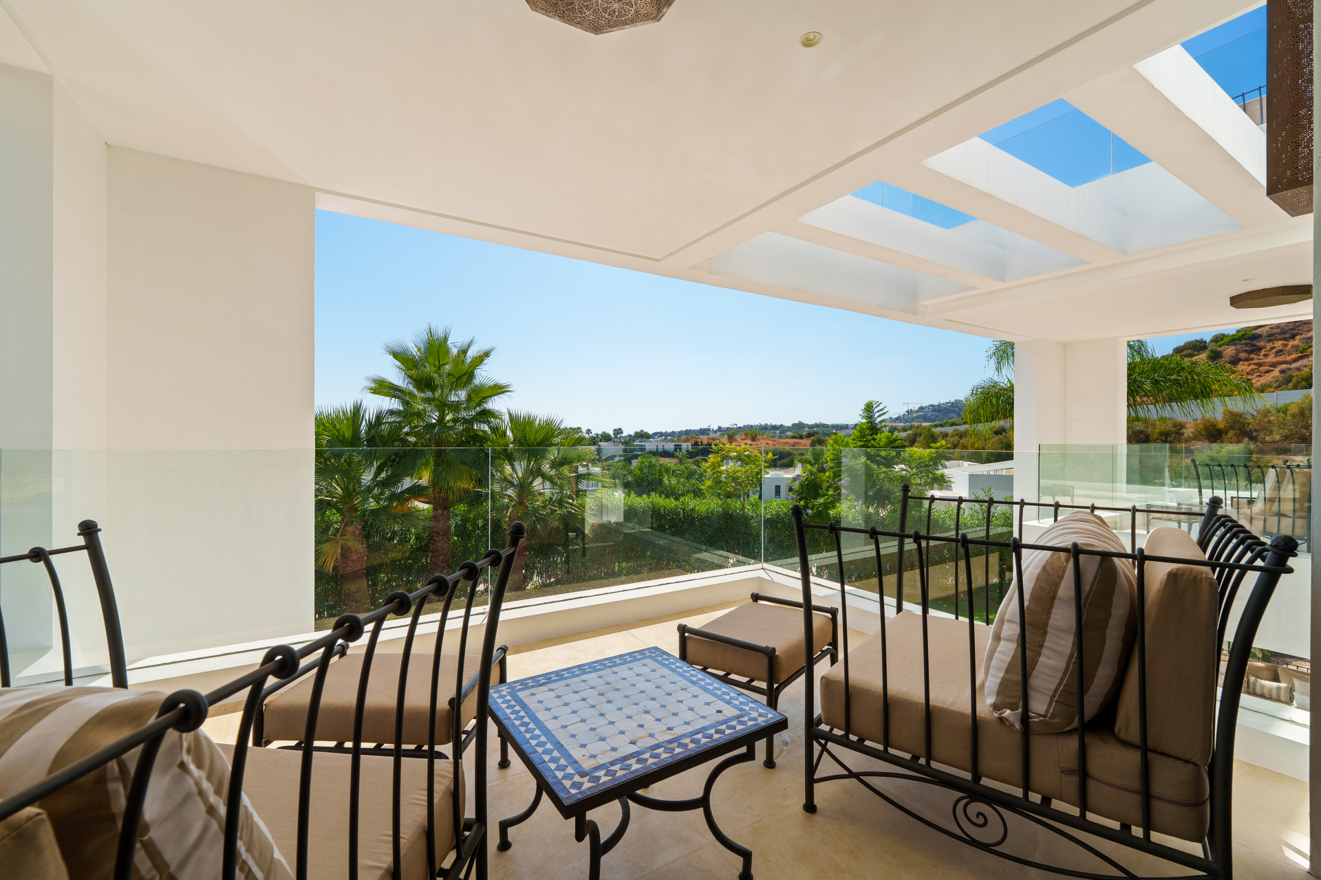 Villa in Nueva Andalucia-16