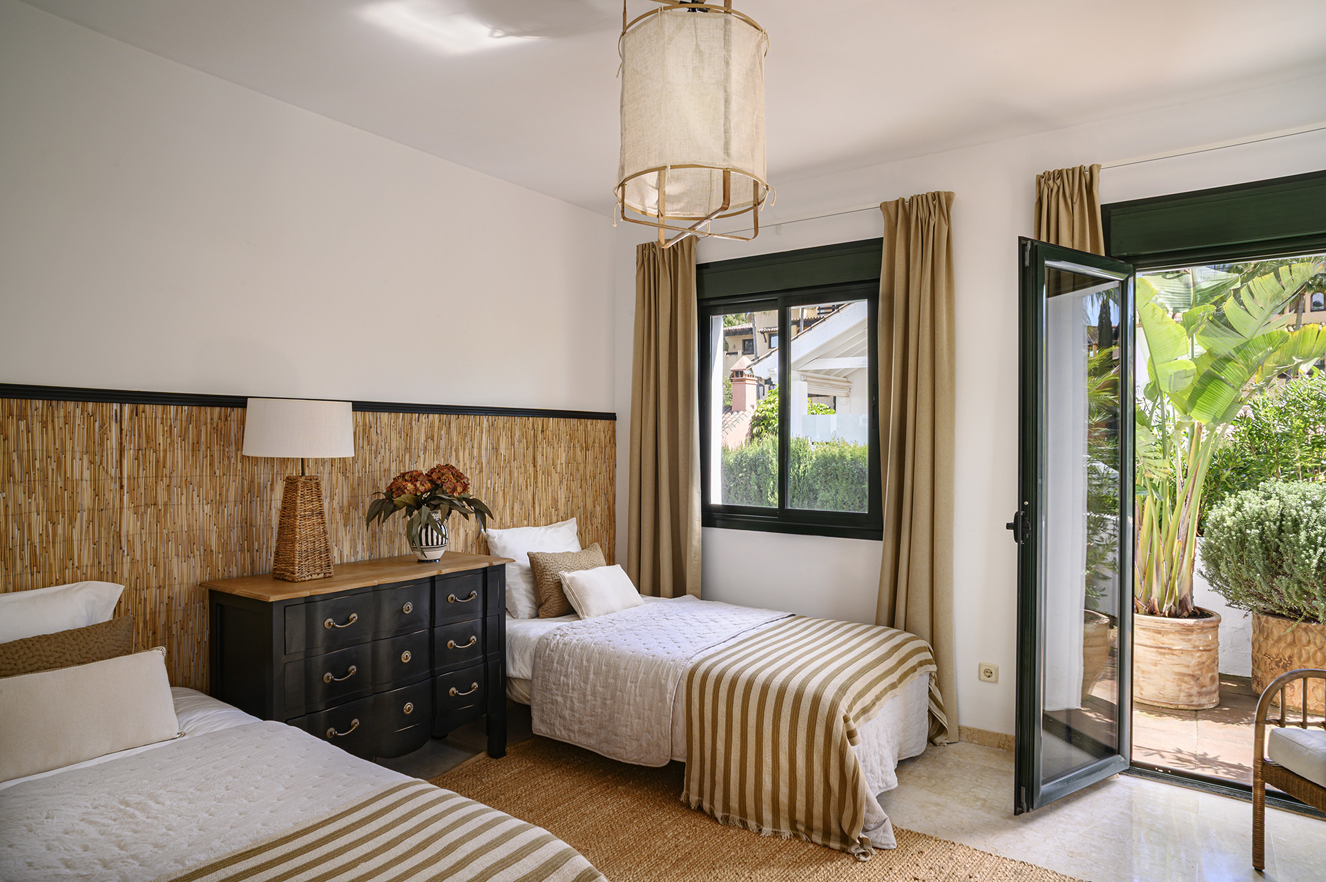 Villa en El Paraiso-11