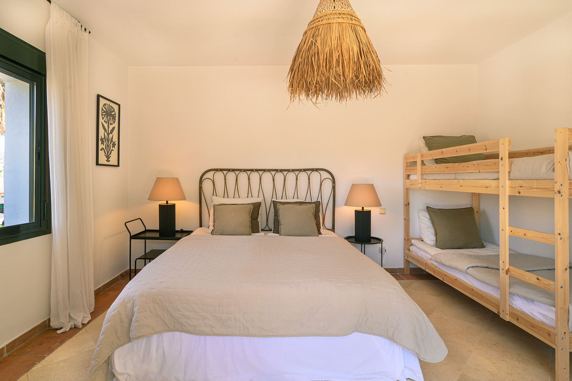 Villa en El Paraiso-17