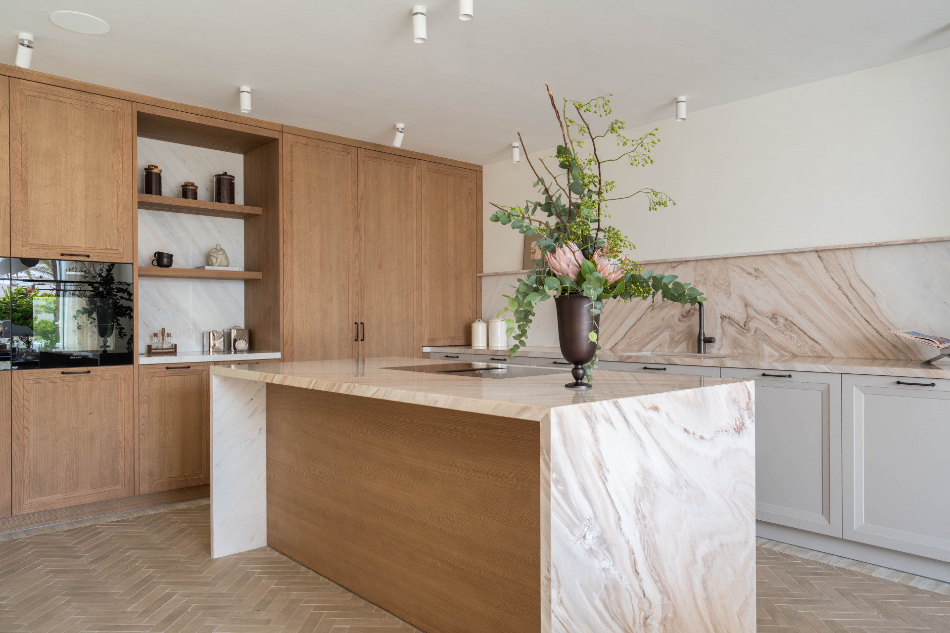 Semi Detached House in Golden Mile-27