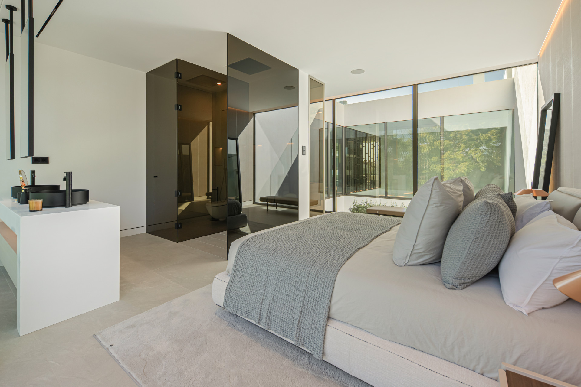 Semi Detached Villa in Marbella Golden Mile-17