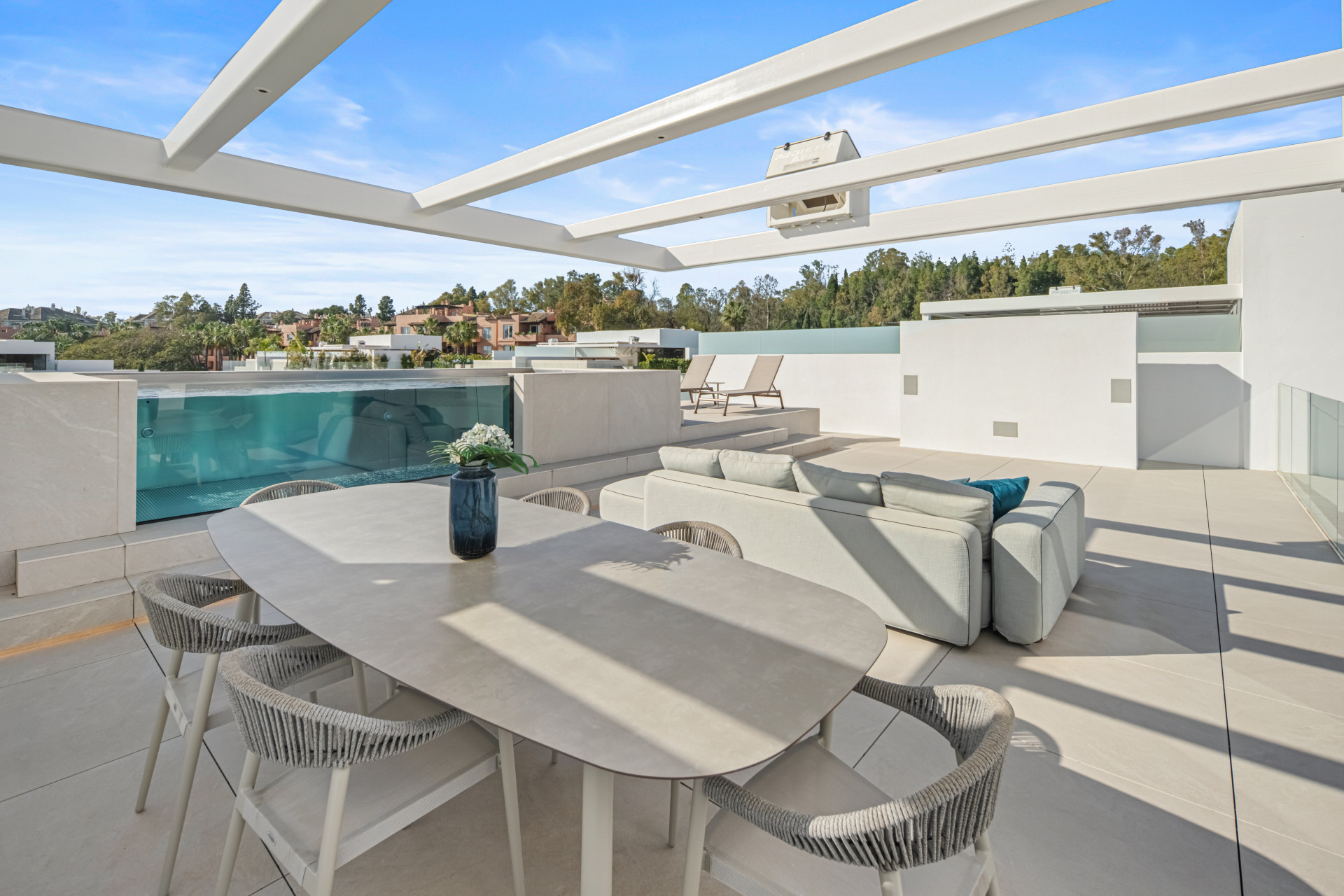 Semi Detached Villa in Marbella Golden Mile-36