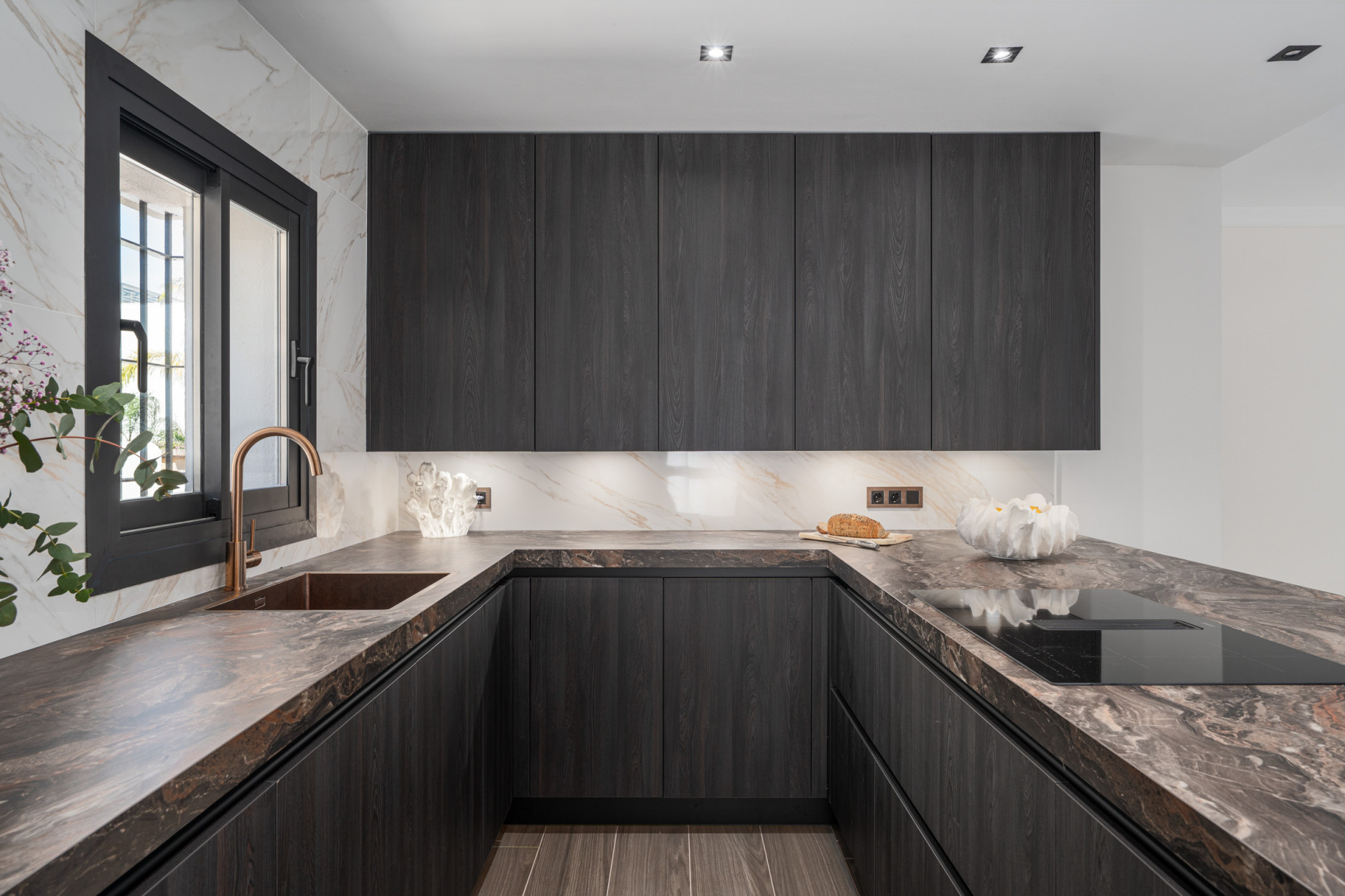 Villa in Nueva Andalucia-5