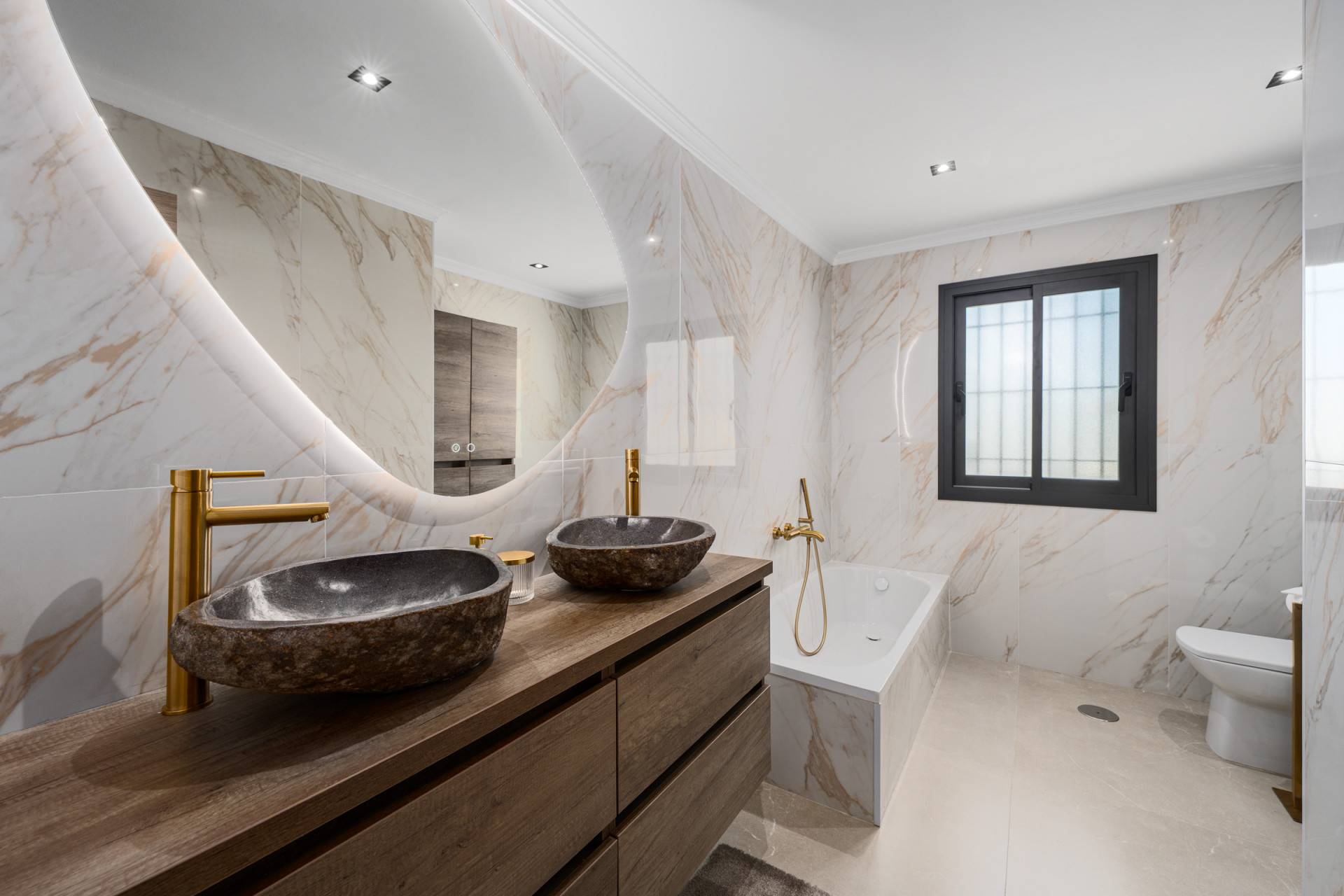 Villa in Nueva Andalucia-10