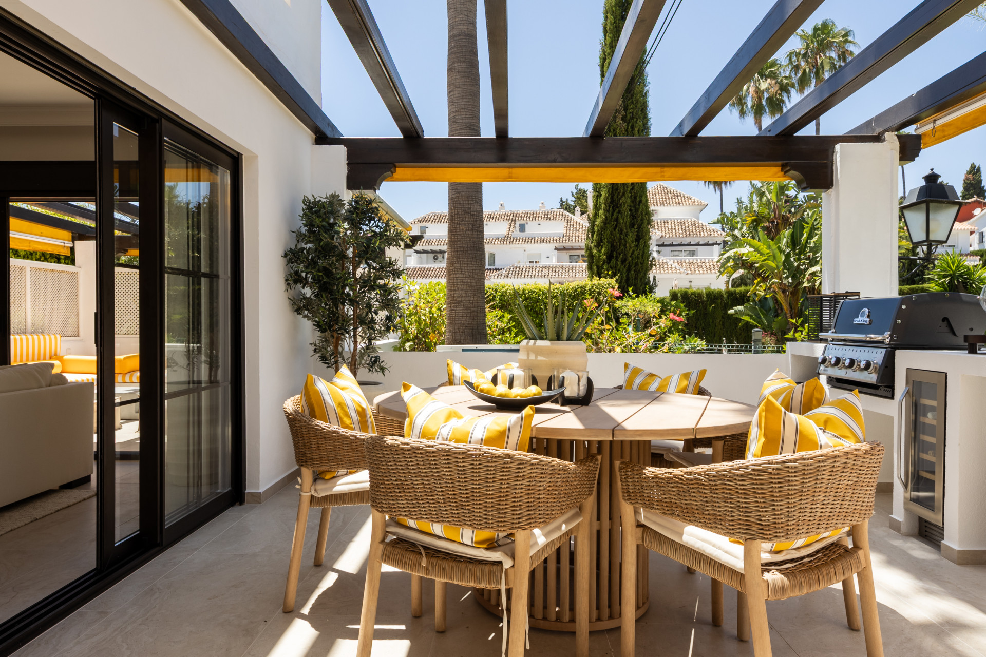 Apartment in Nueva Andalucia-8