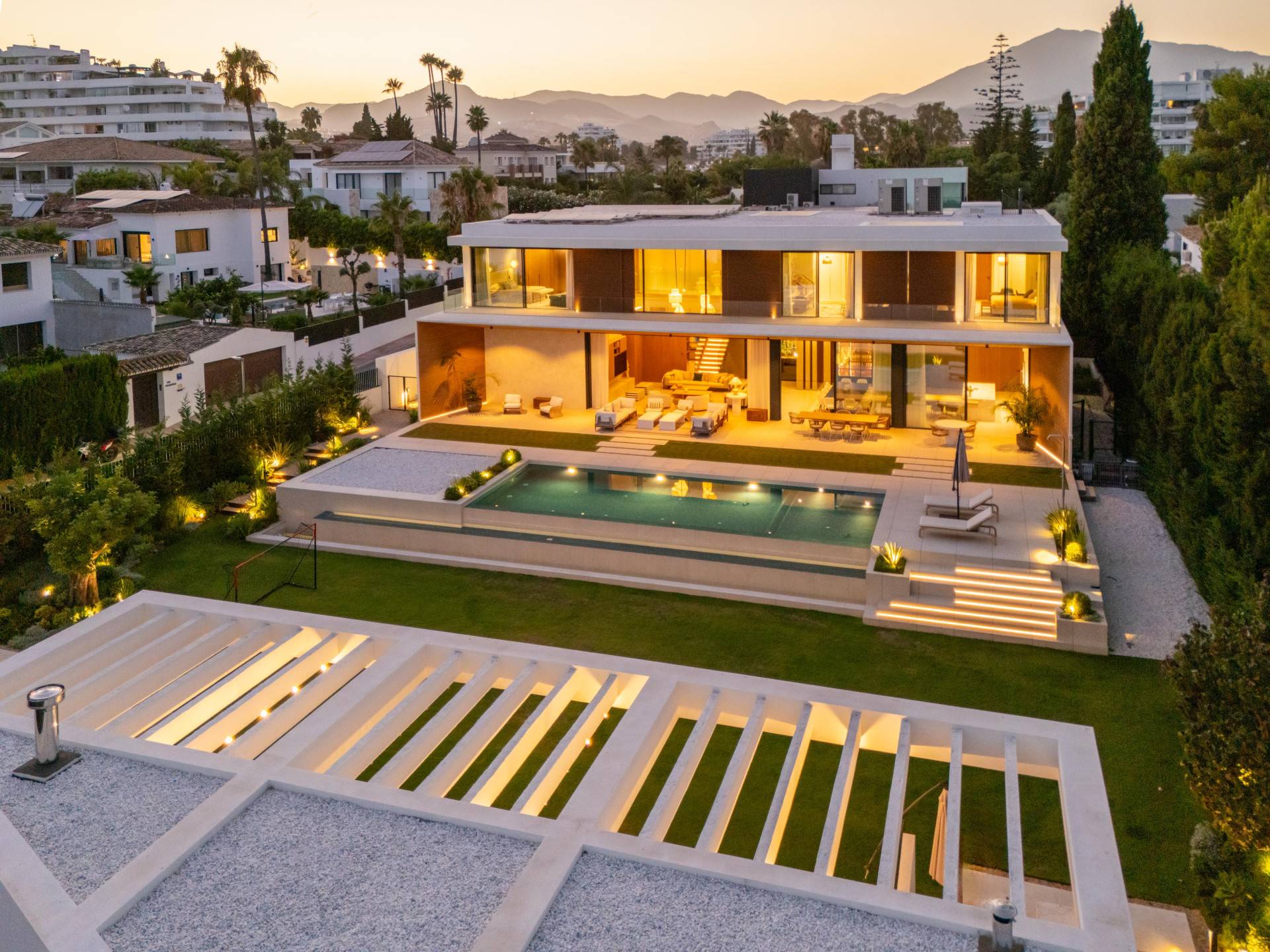 Villa in Guadalmina Alta-37