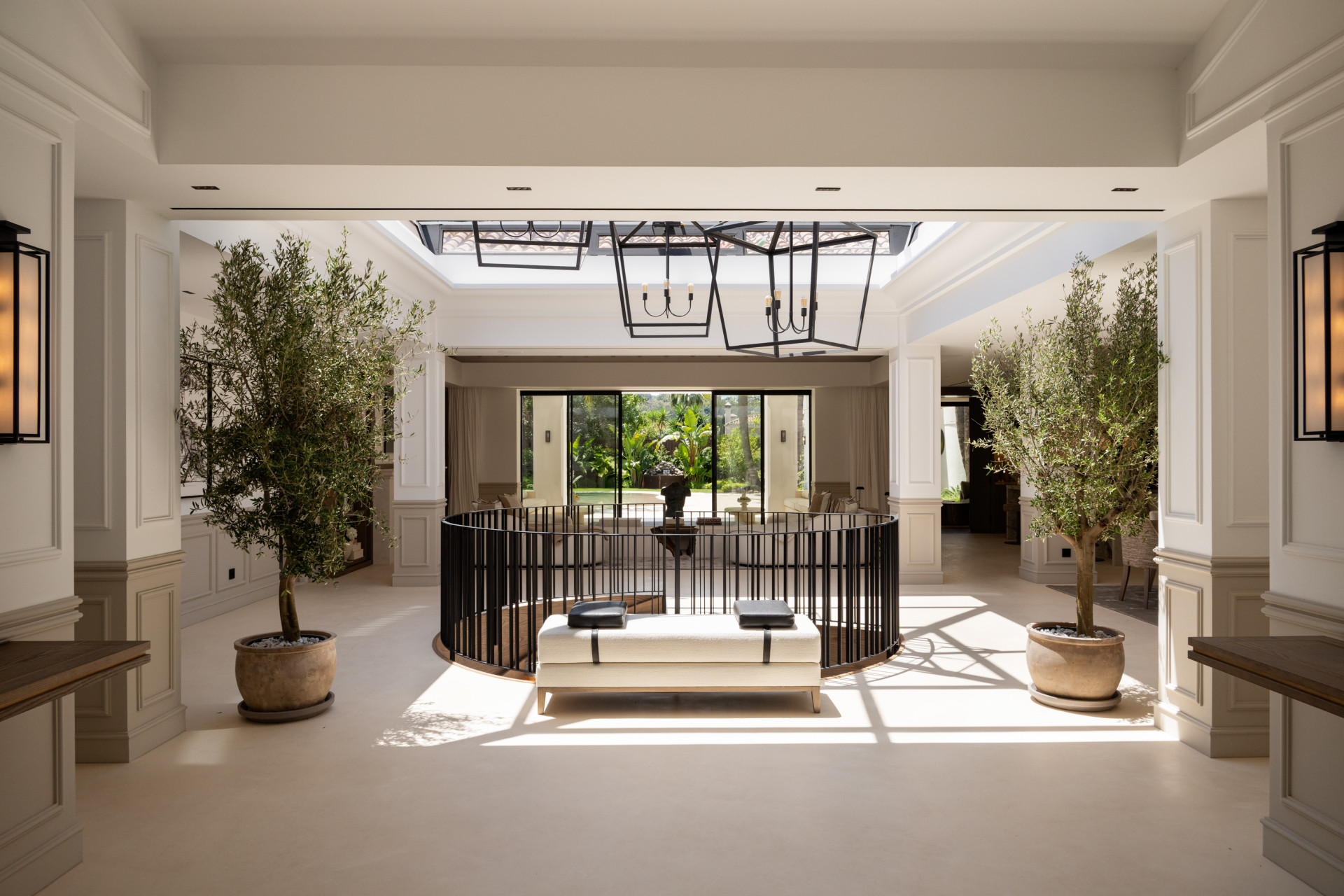 Villa in Nueva Andalucia-2