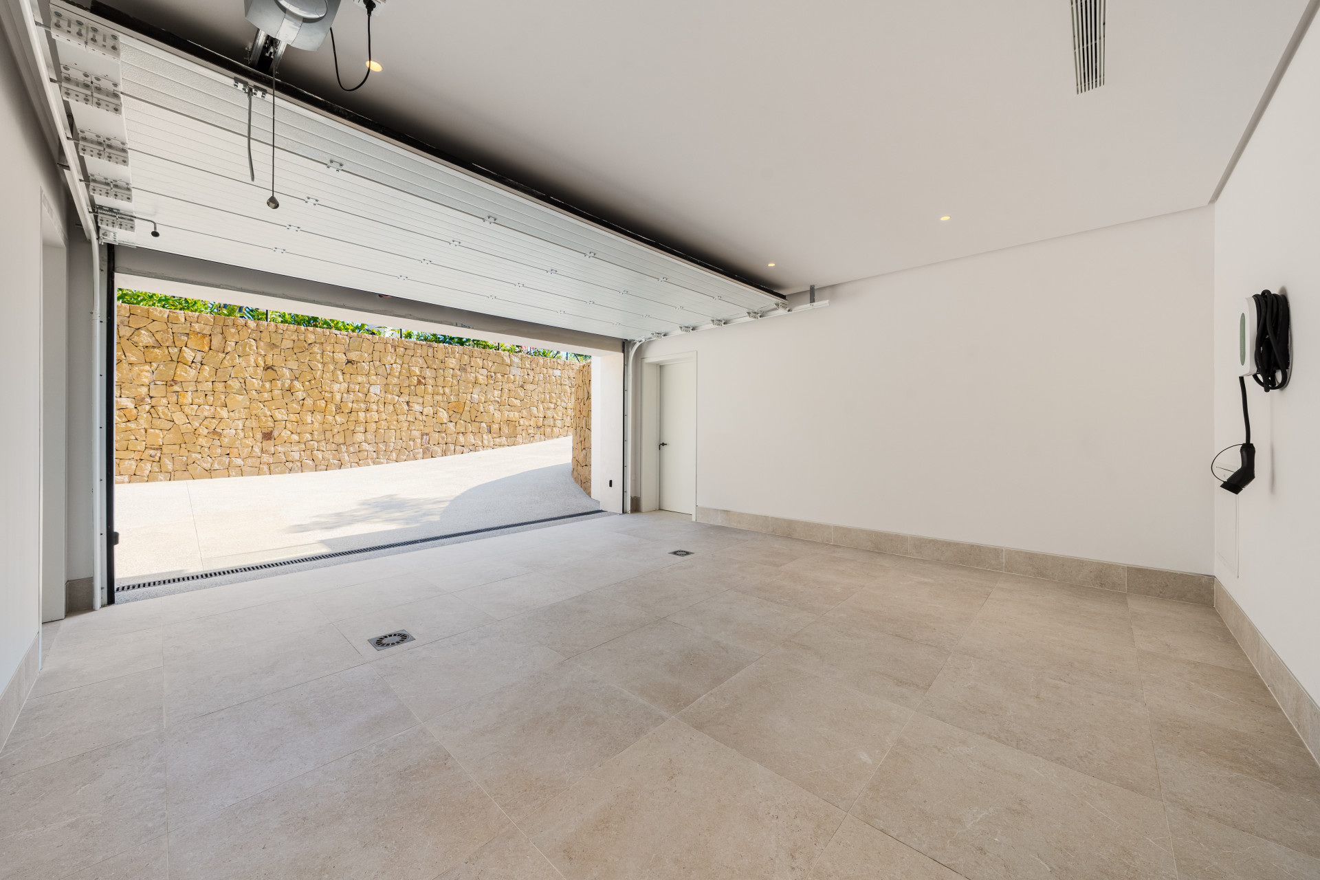 Villa in Marbella Hill Club-23