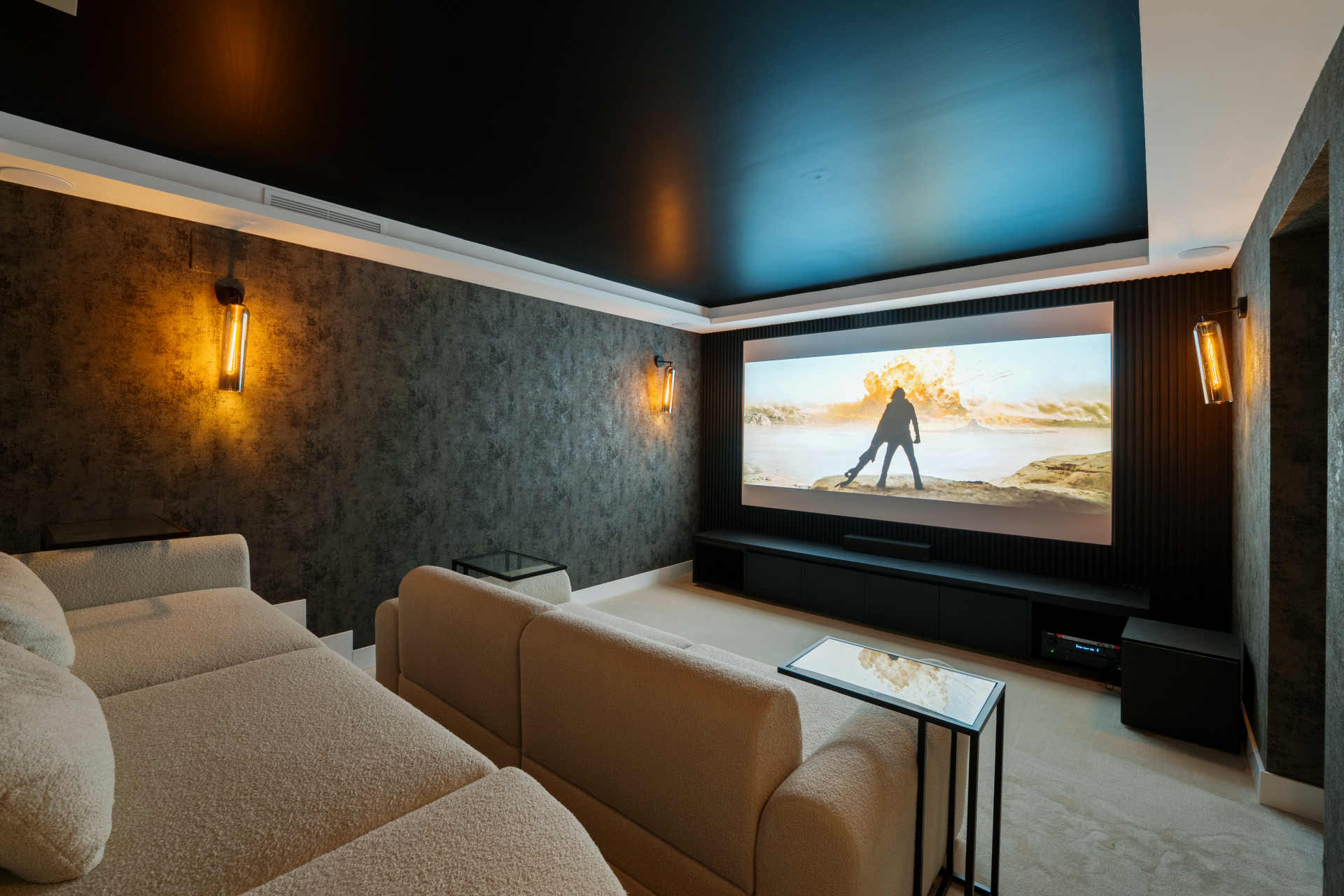 Villa in Nueva Andalucia-32