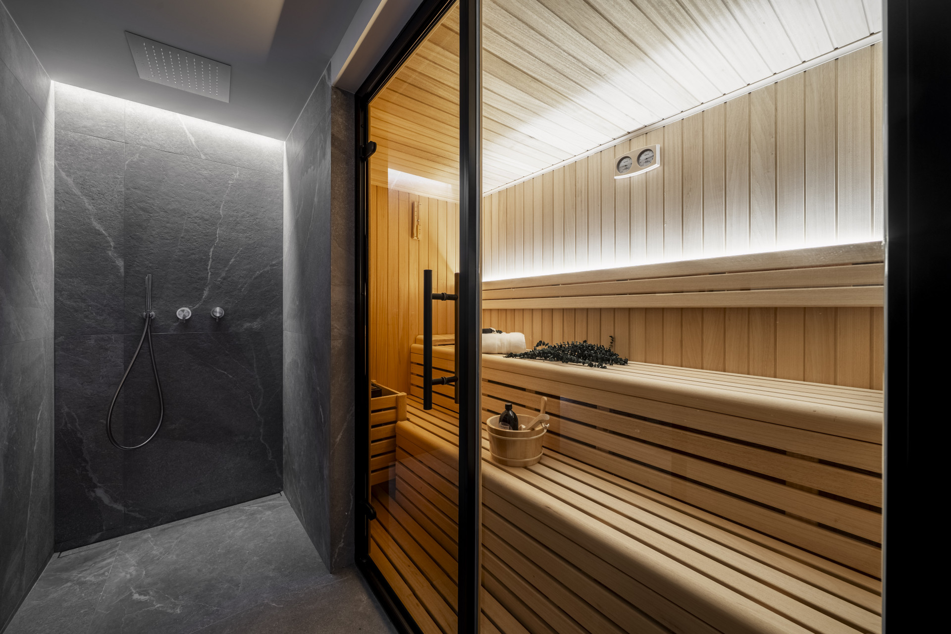 House in Nueva Andalucia-32