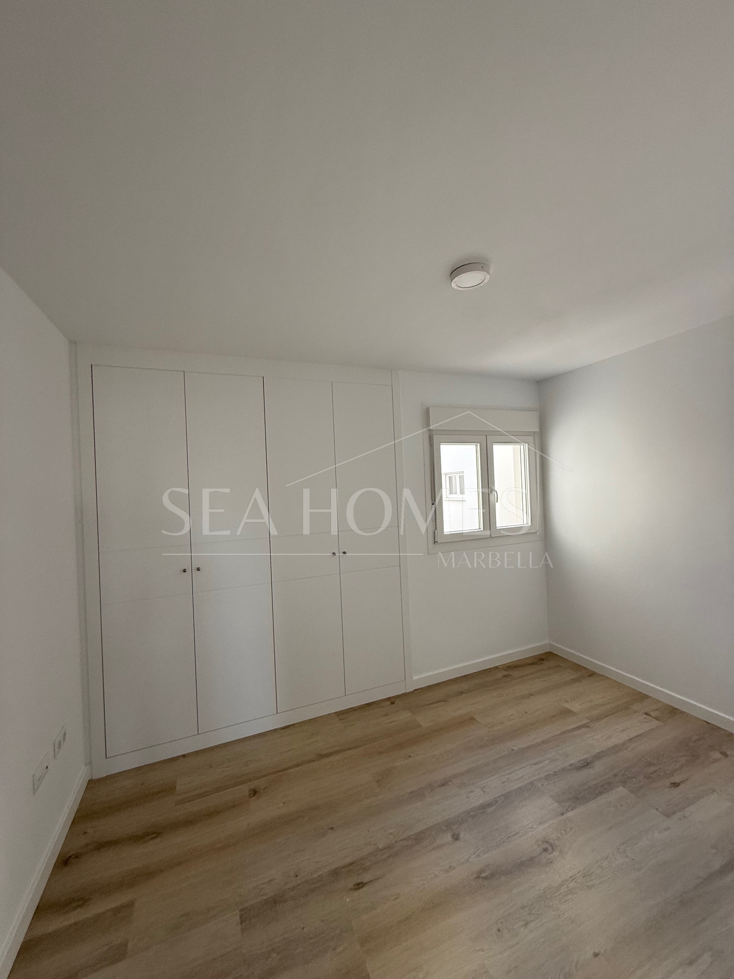 Brand new 4 bedroom Apartment in Nueva Andalucia - La Concha views and Sea Views - Keys ready!