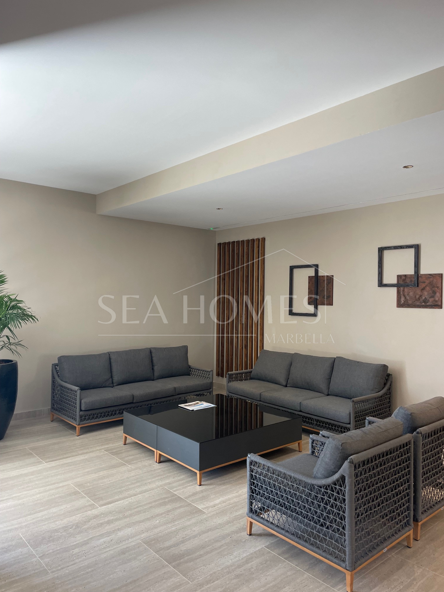 Brand new 4 bedroom Apartment in Nueva Andalucia - La Concha views and Sea Views - Keys ready!