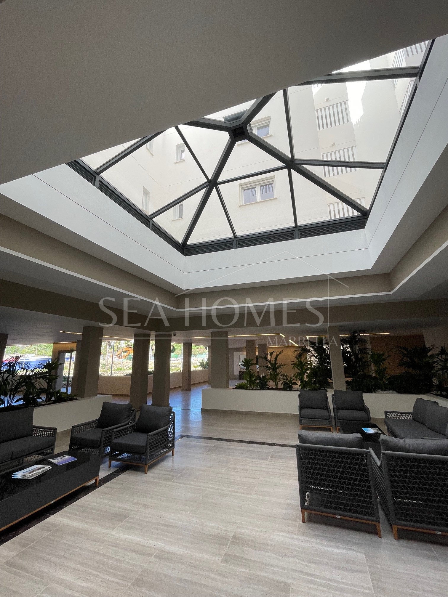 Brand new 4 bedroom Apartment in Nueva Andalucia - La Concha views and Sea Views - Keys ready!