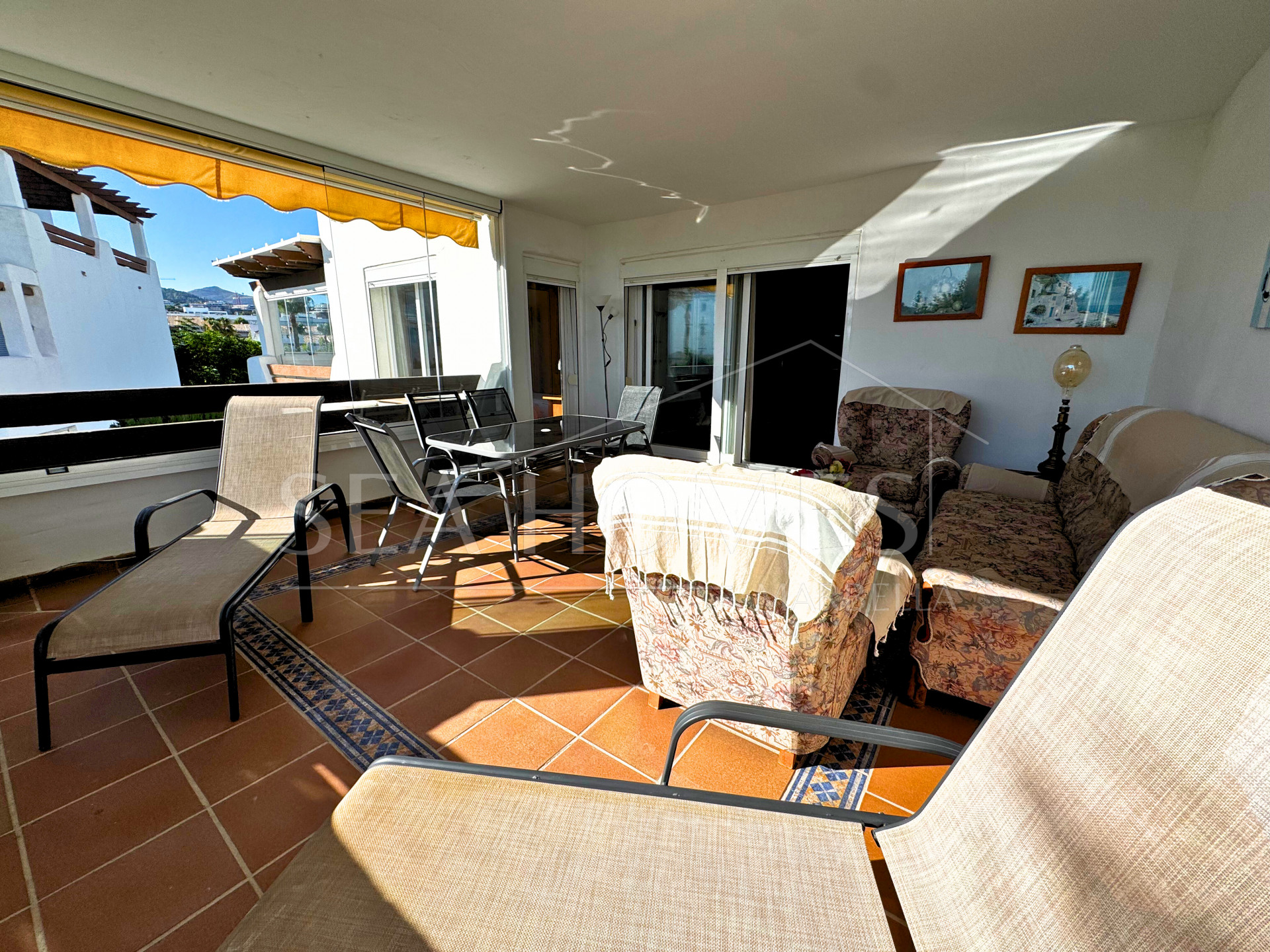 Spacious 3-Bedroom Apartment with Three Terraces, Sea Views, Double Garage & Storage