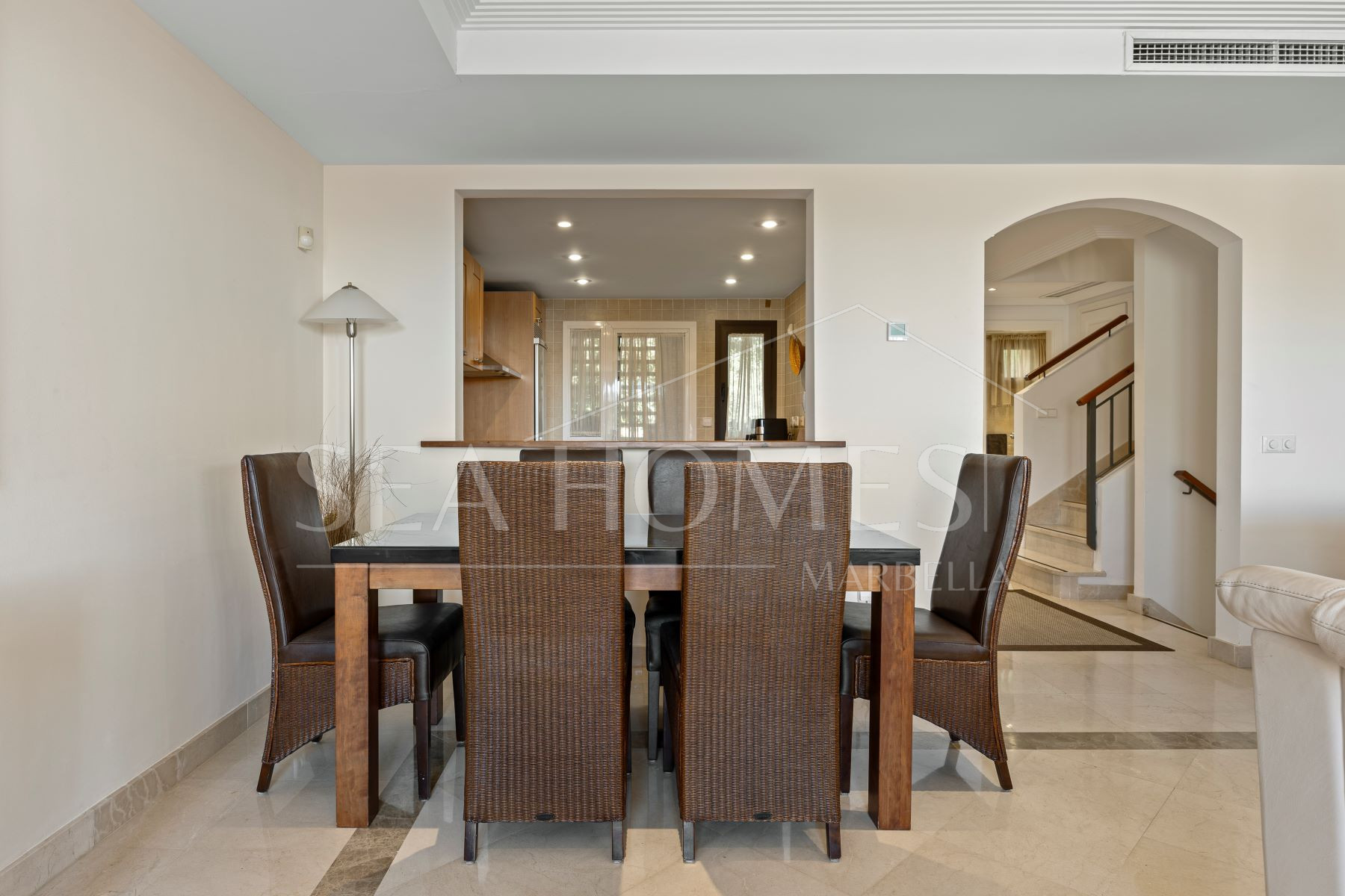 Spacious Townhouse in Los Almendros, Los Arqueros Golf