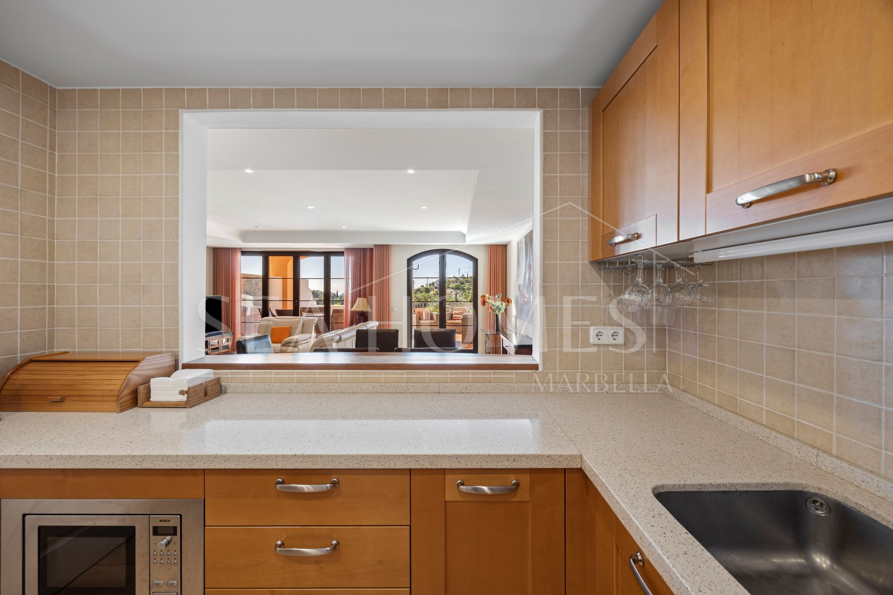 Spacious Townhouse in Los Almendros, Los Arqueros Golf