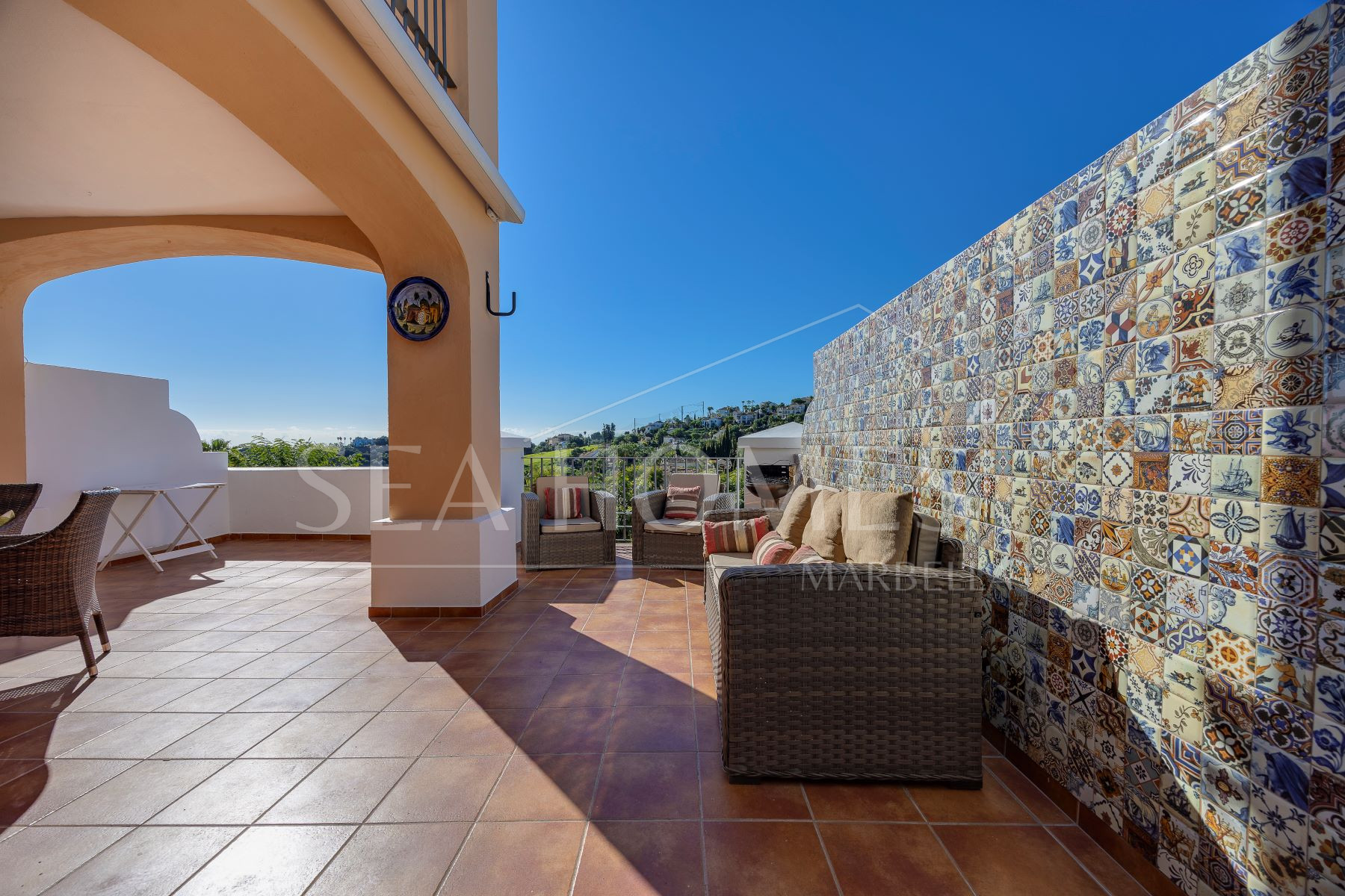 Spacious Townhouse in Los Almendros, Los Arqueros Golf