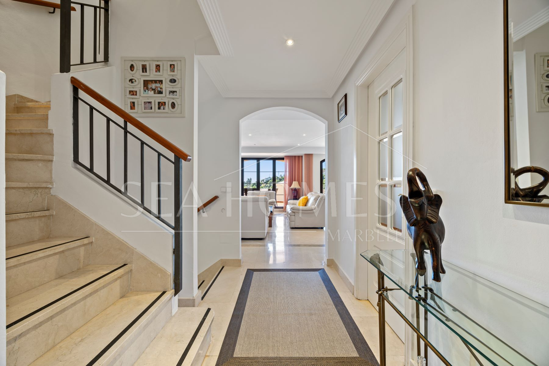 Spacious Townhouse in Los Almendros, Los Arqueros Golf