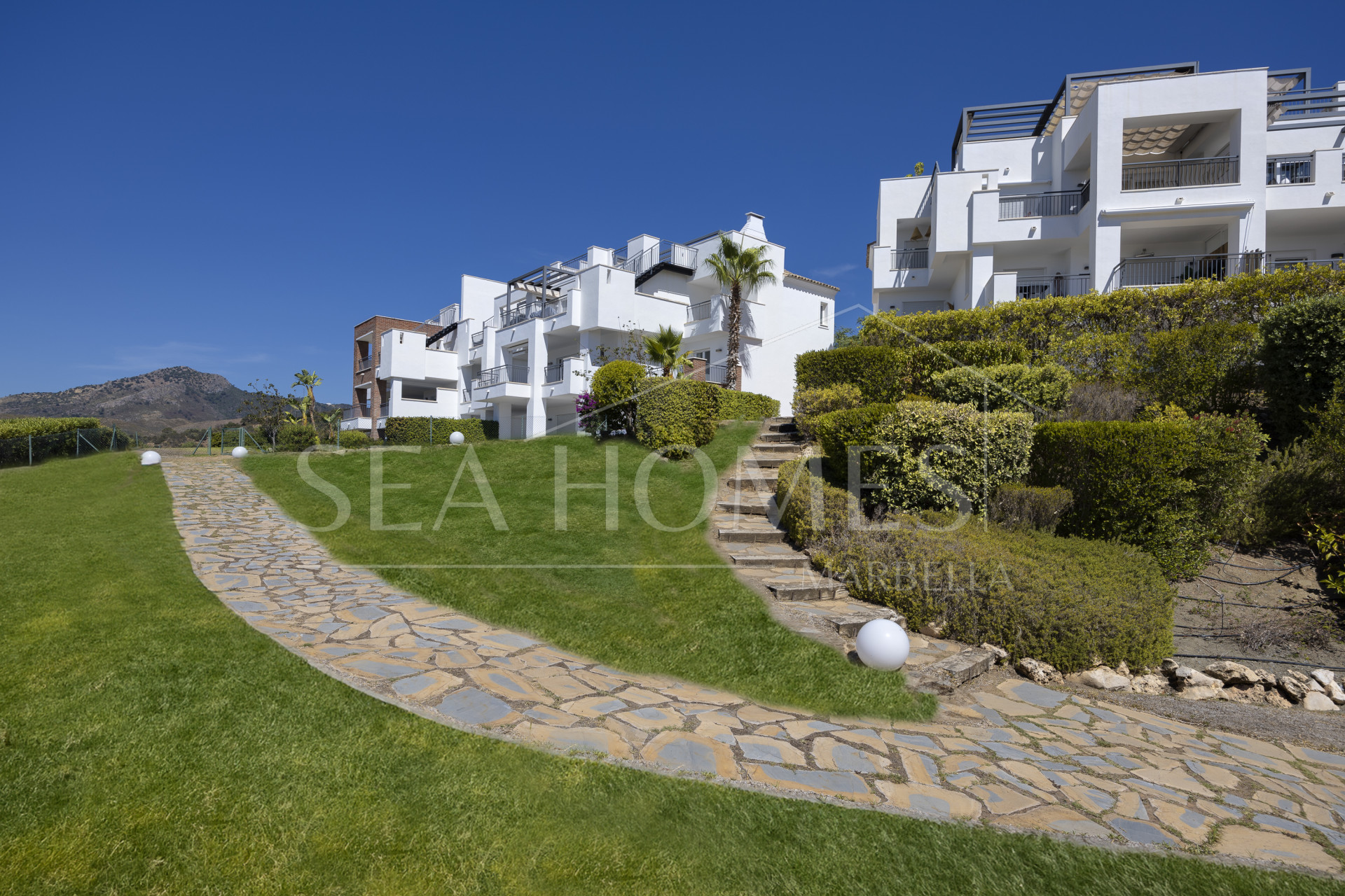 Ground Floor Apartment in Los Arqueros, Benahavís