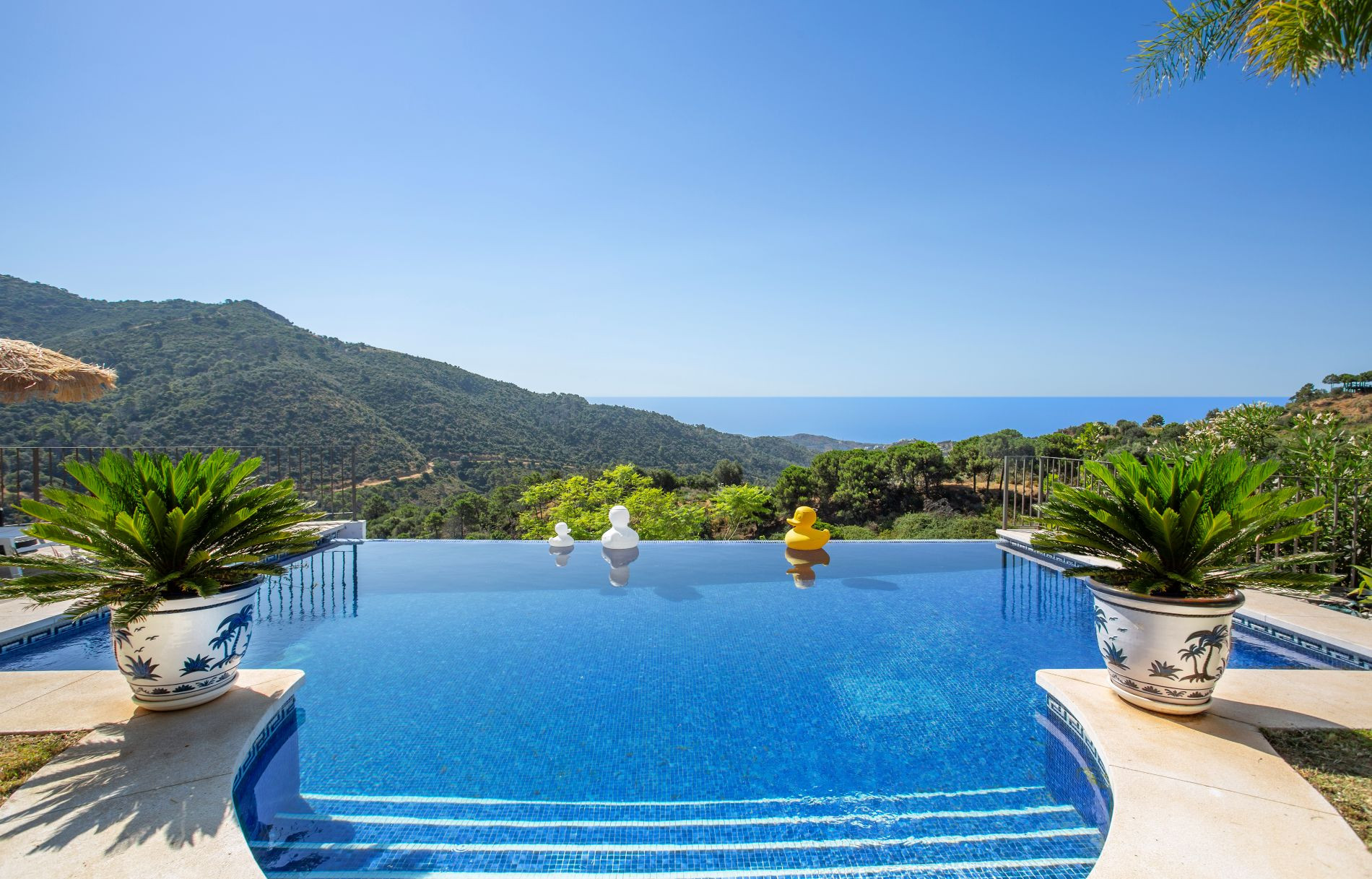 Exceptional mediterranean villa with panoramic sea views in Monte Mayor, Benahavís