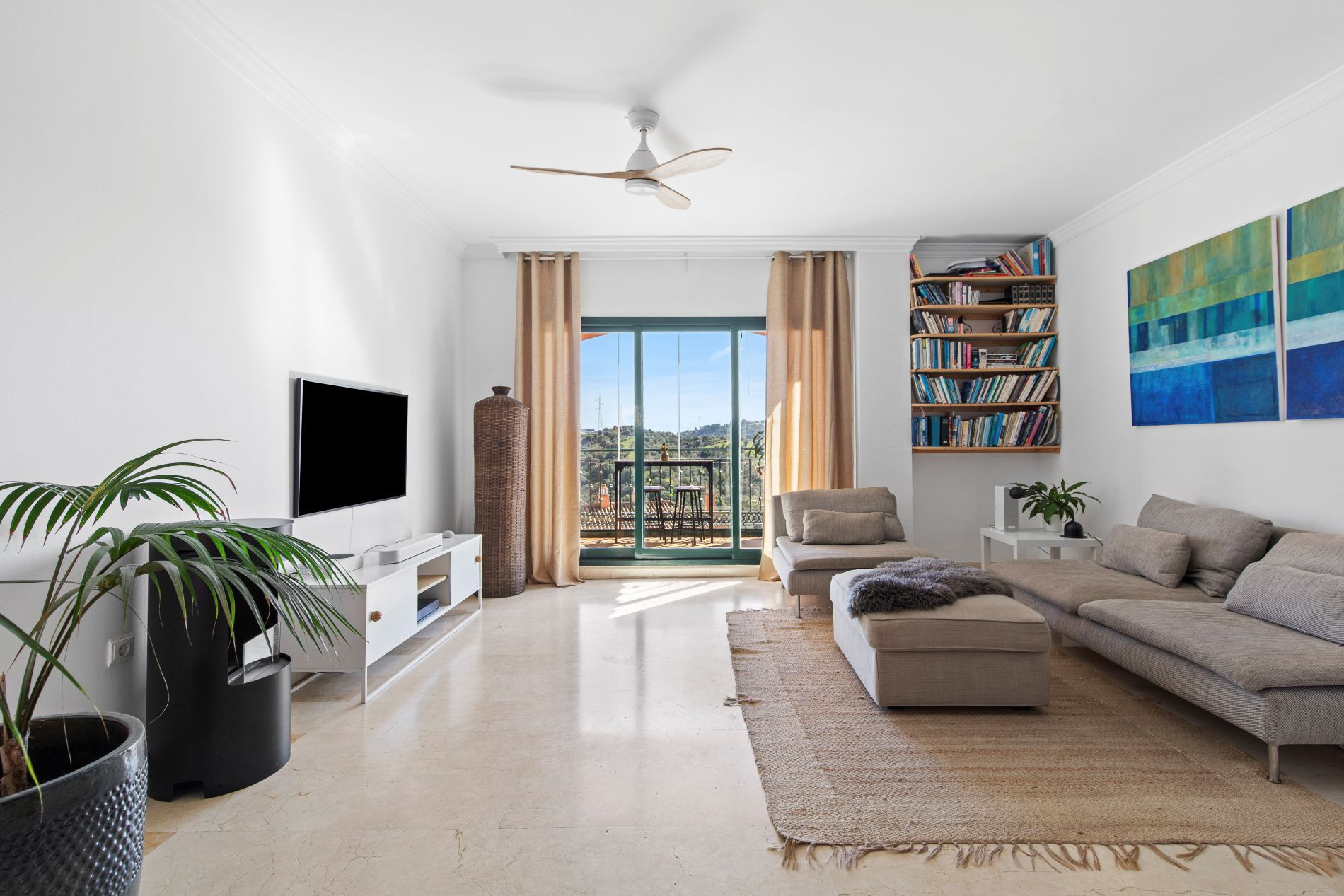 Apartamento reformado con vistas panorámicas en el mirador de Santa María del Golf