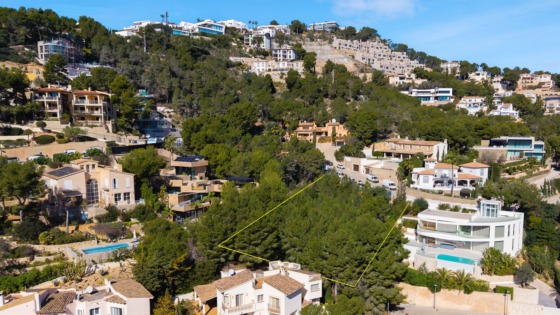 Building Plot with approved project and license in Port Andratx - Mallorca