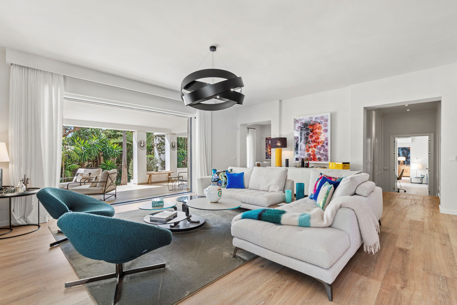 Casa Lagos: where privacy meets Marbella's Golden Mile lifestyle